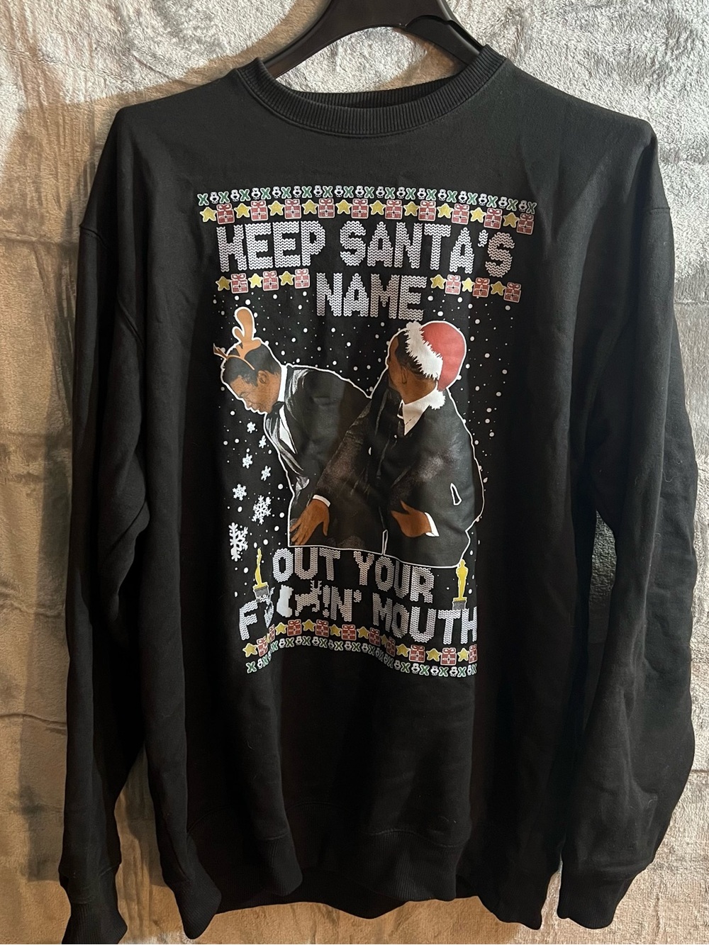 XL Black Holiday Graphic Sweatshirt - Keep Santa's Name